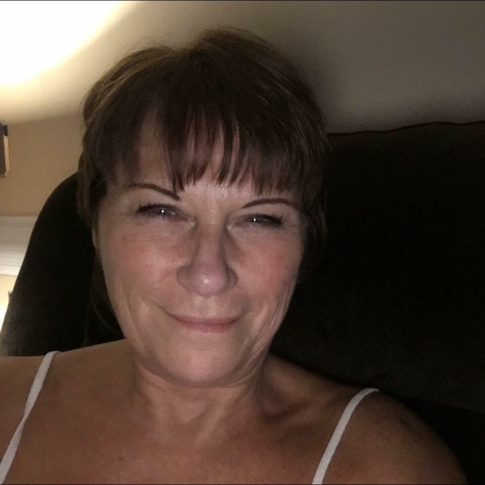 Meet your Posher, Carol